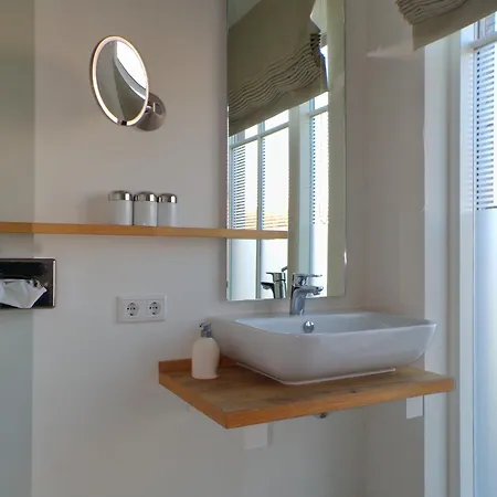 Vakantiehuis Reetdorf Geltinger Birk Atelierhaus Schilfinsel Nieby (Nieby, Schleswig-Flensburg)
